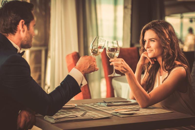 Dinner date escort Frankfurt